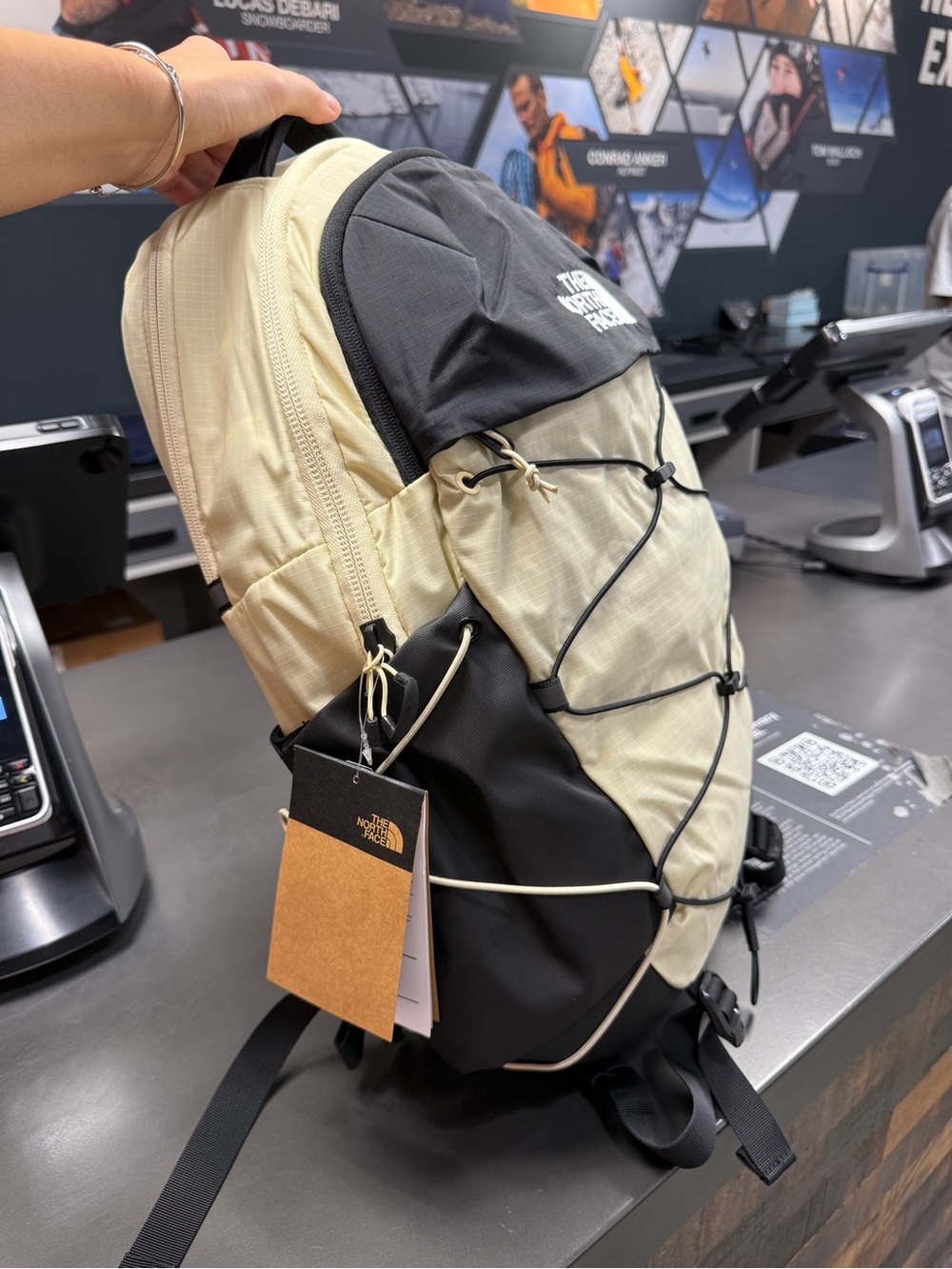 NWT!The North Face unisex Black & Gravel Backpack - Lightweight Daypack - Picture 2 of 13